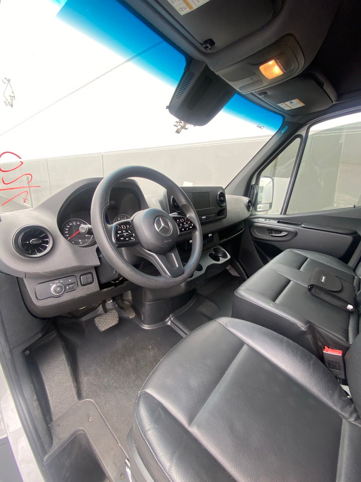mercedes-benz sprinter cargo van 2024 W1Y9ND3Y4RT172508 image mercedes-benz sprinter cargo van 2024 W1Y9ND3Y4RT172508 image
